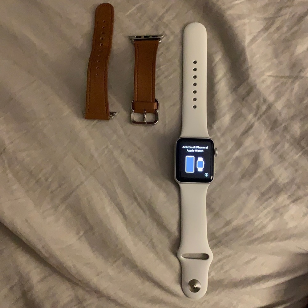 Apple Watch Series 3 (Non-Cellular 38mm)